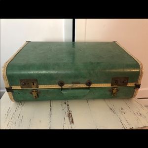 Suitcase vintage